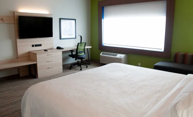 홀리데이 인 익스프레스 & 스위트 에드먼턴 N - 세인트 앨버트 바이 IHG