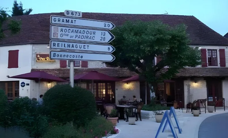 Le Petit Relais
