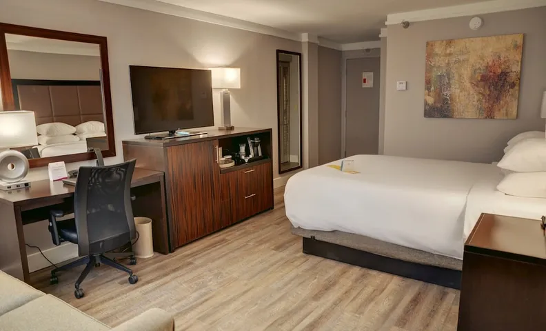 크라운 플라자 녹스빌 다운타운 유니버시티 바이 IHG