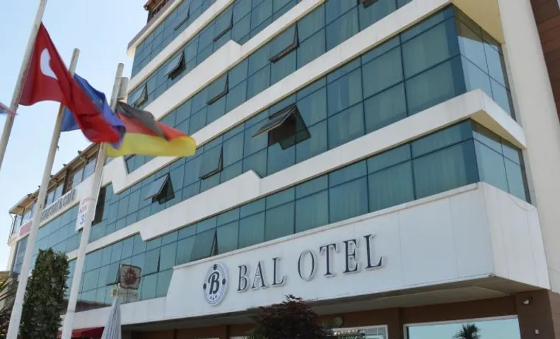 Bal Hotel