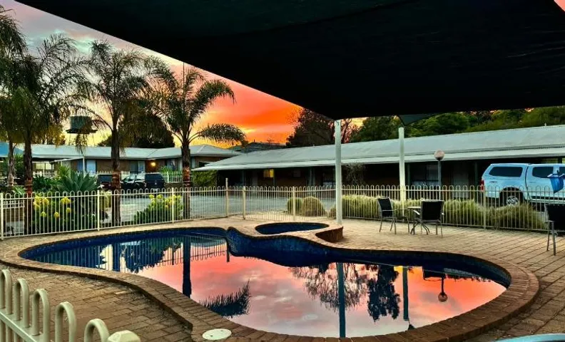 Tooleybuc Motel