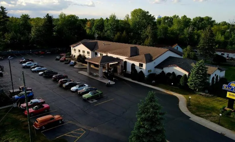 BAY INN TAWAS