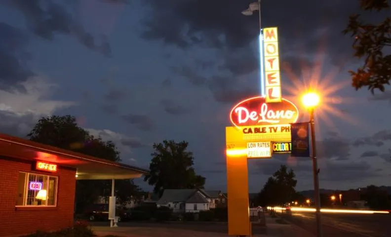 DeLano Motel & RV Park - Beaver, UT Near I-15 Bryce Canyon, Zion