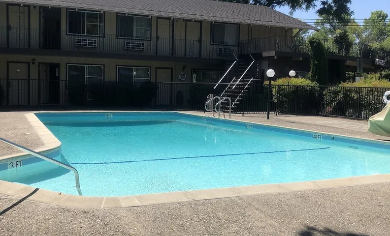 Hillside Inn