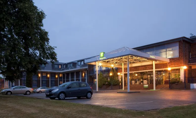 Holiday Inn Luton South - M1 Junction 9 By IHG
