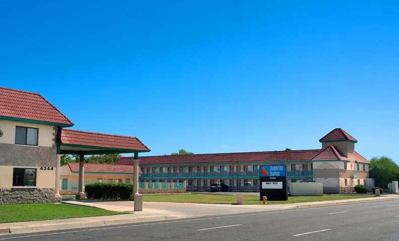 Superior Suites Hotel