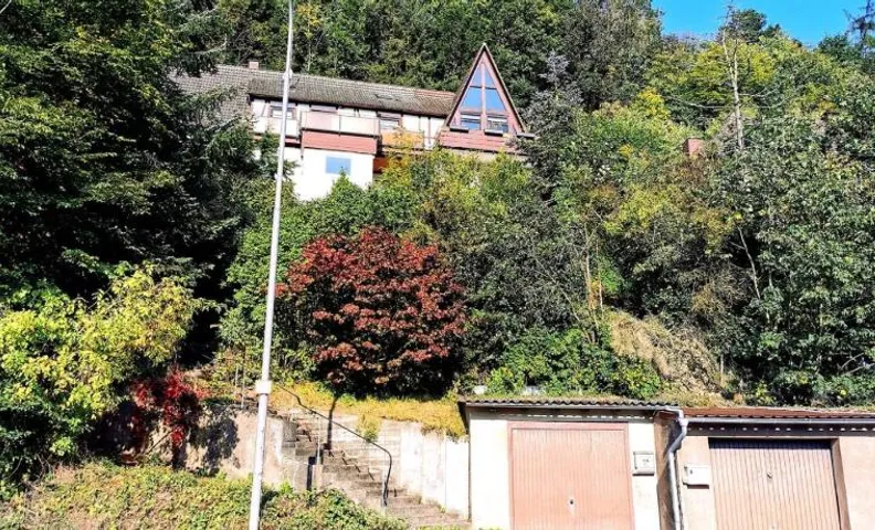 Haushälfte mit Jakuzzi in Frankenberg