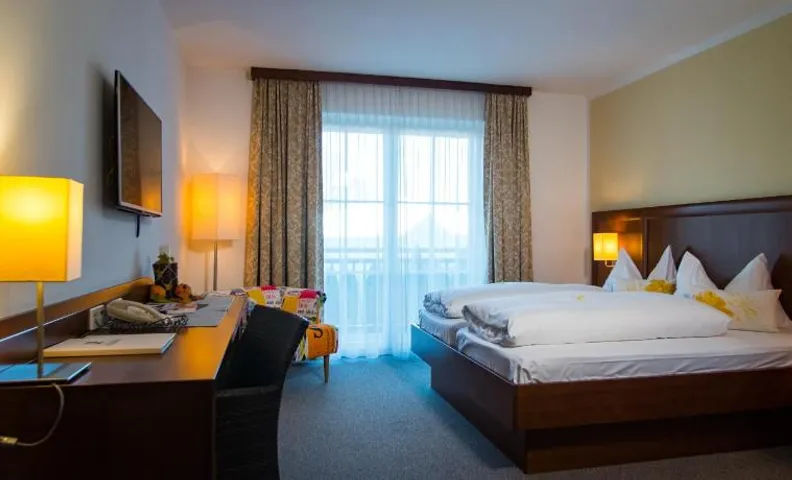 Tennis Golf Hotel Hollrigl