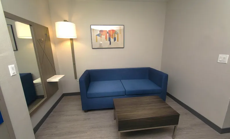 홀리데이 인 익스프레스 & 스위트 코코아 바이 IHG