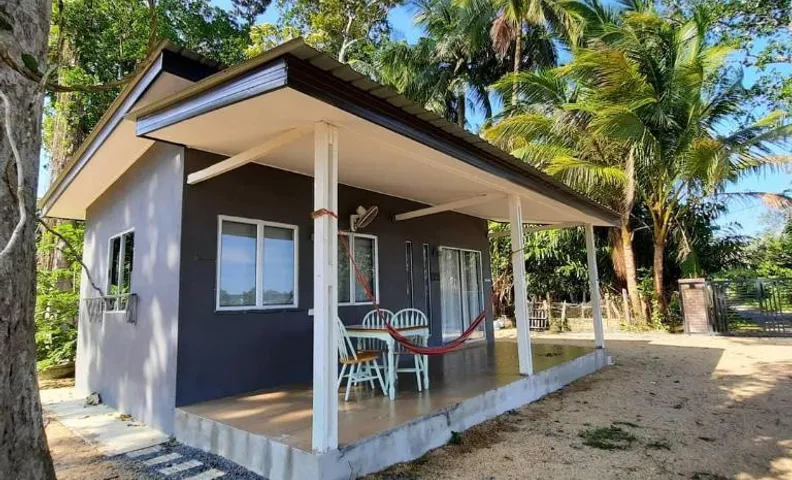 Rajawali Riverside Retreat Chalet