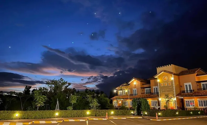 PIMULANO HOTEL