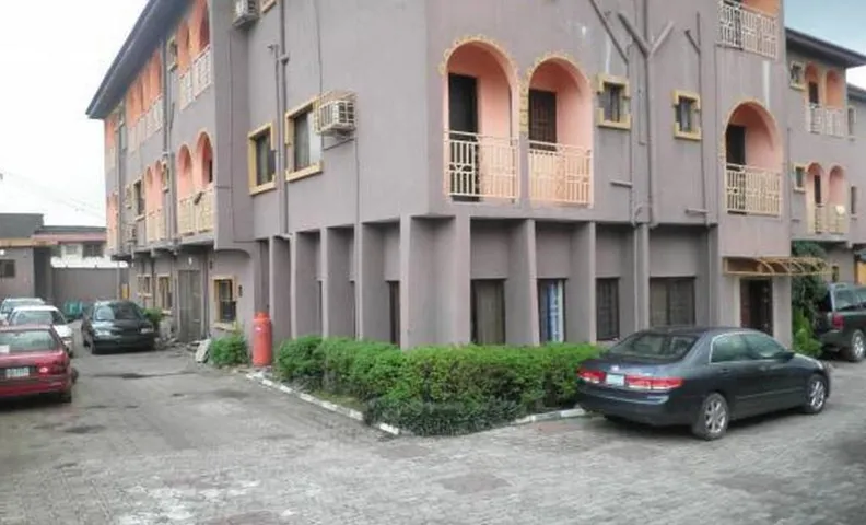 Isno Hotel