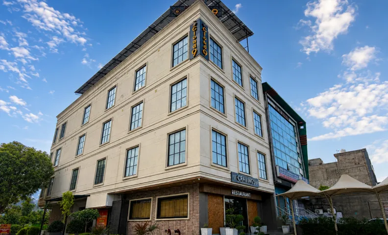Hotel Cloud 9