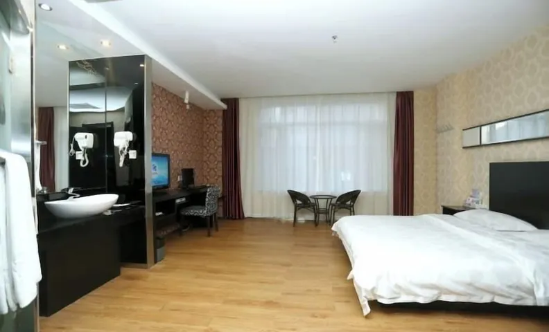 Huadu Modern Business Hotel (Jiaohe Boutique)