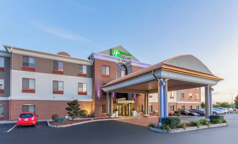 홀리데이 인 익스프레스 앤드 스위트 오팔론/실로 바이 IHG