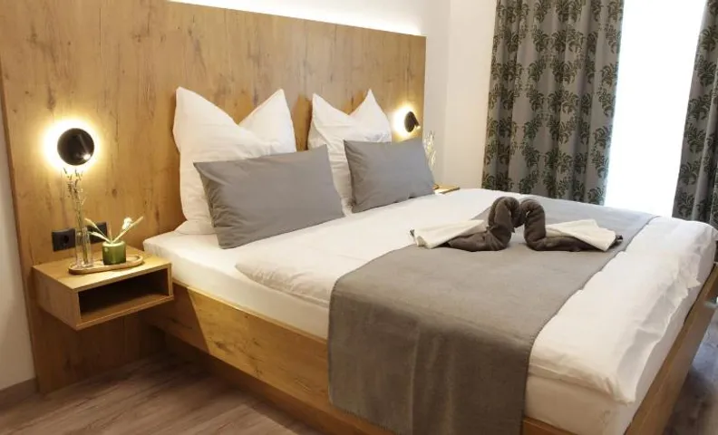 Gastwirtschaft & Hotel Doll