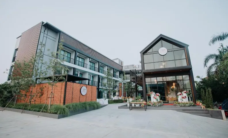 푸 사콘 빌 호텔