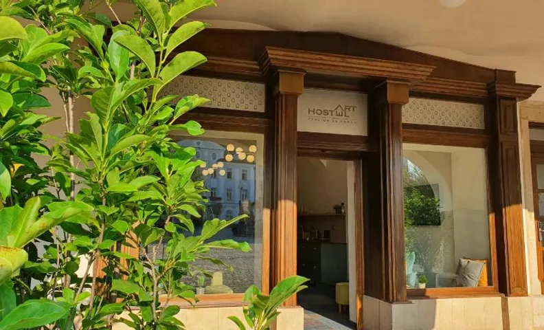 ART HOSTEL