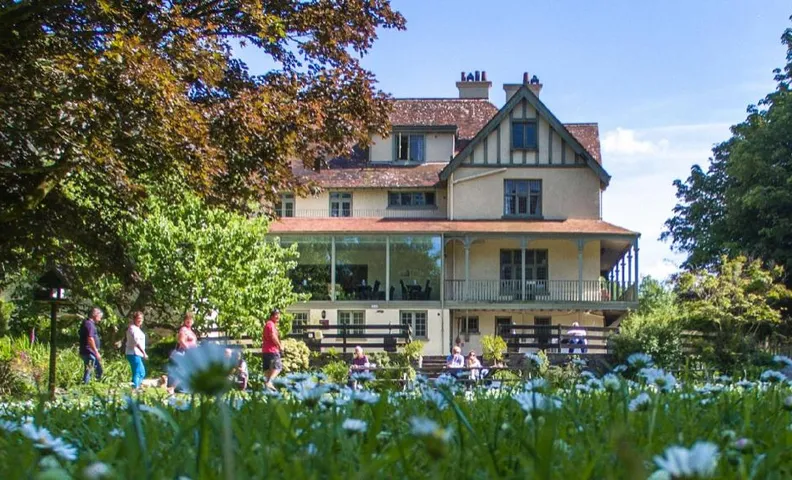 The Hunters Inn
