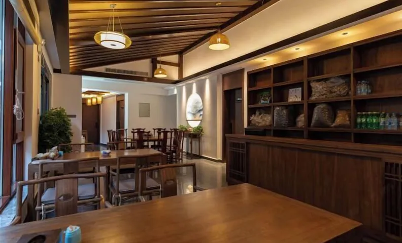 Jiu Hua Qing Quan Hotel