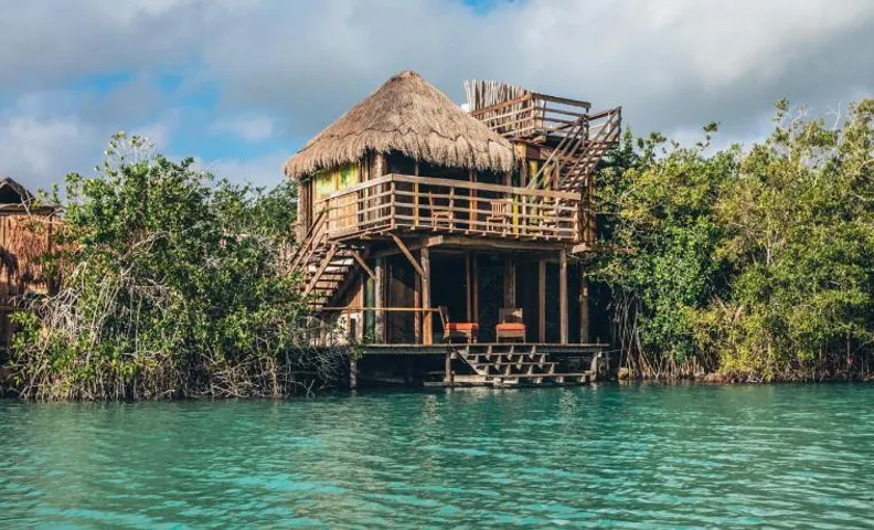 La Embajada Universal The Eighth Color of Bacalar