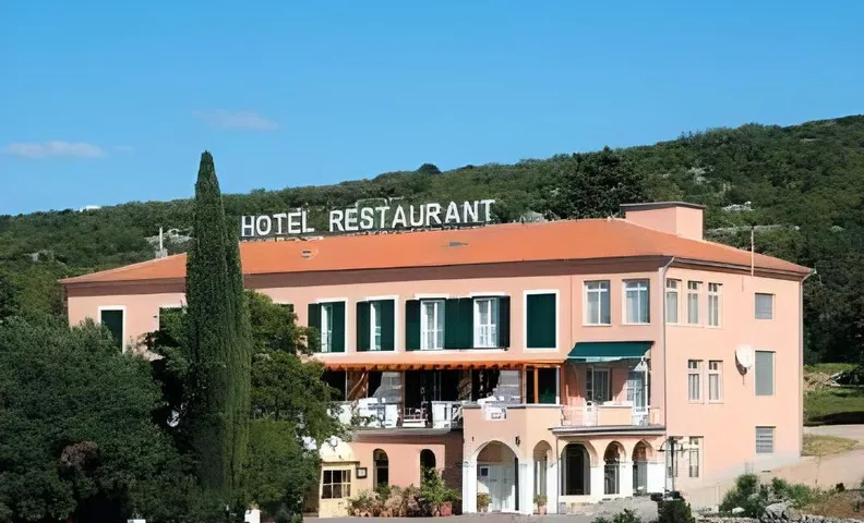Hotel Kanajt