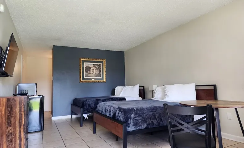 Red Carpet Inn - Houma LA