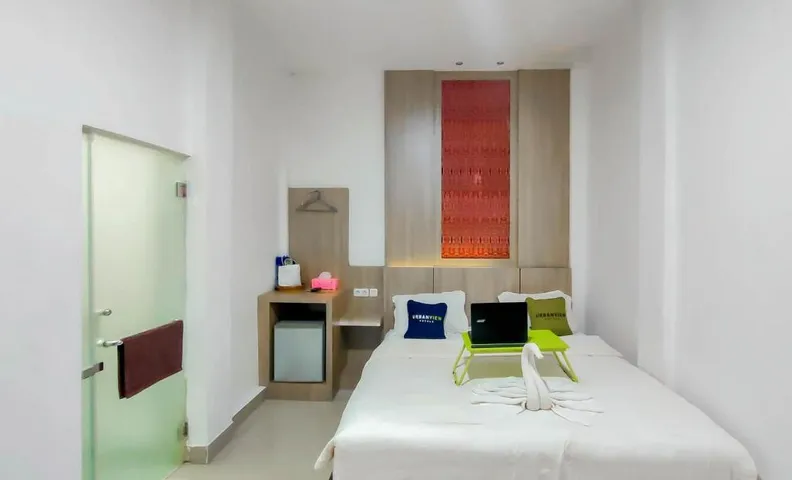 Urbanview Hotel Bagoes Sintang by RedDoorz