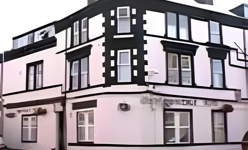 Waverley Hotel