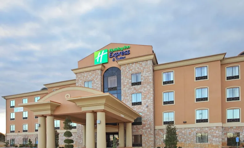 홀리데이 인 익스프레스 & 스위트 파리, 텍사스 바이 IHG