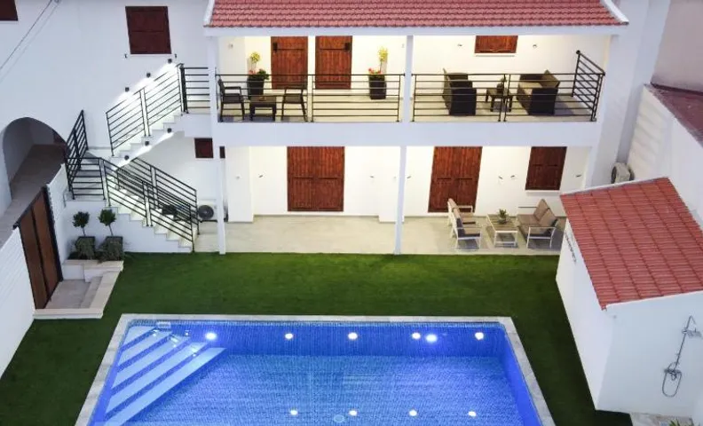 Kamaroporta Luxury Apartments