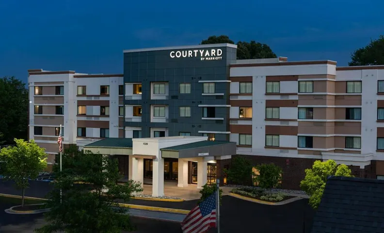 Courtyard by Marriott Largo Medical Center Drive