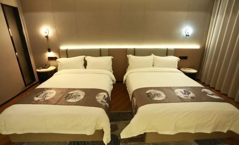 Wanshun Hotel (Yangtai Airport)