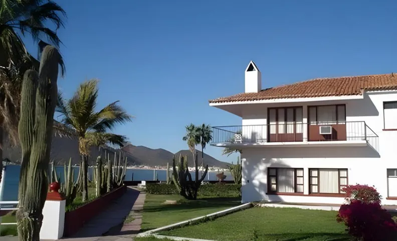 Hotel Playa de Cortes