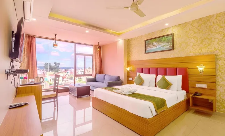 The Glory Hotel