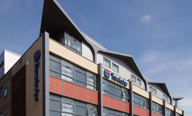 트래블로지 리던 세인트 앤스