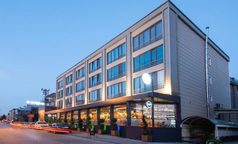 La Flora House Hotel