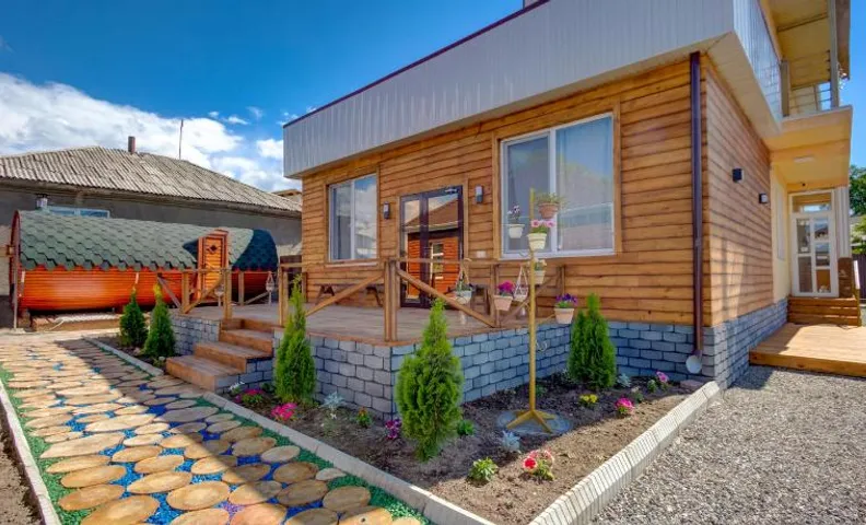 Hillside Karakol B&B
