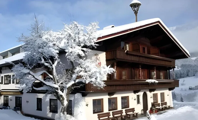 Farmhotel & Chalets Grosslehen