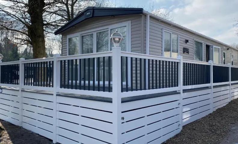 Coghurst Hall Holiday Home Sleeps 6, 2 bedrooms