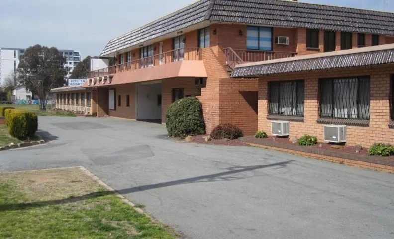 Canberra Lyneham Motor Inn