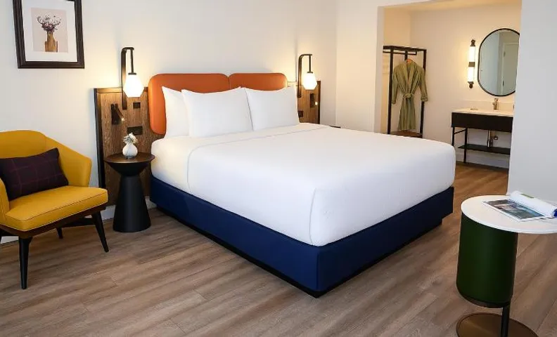 The Woodrose- NEWLY RENOVATED