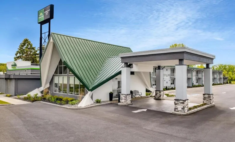 Wingate by Wyndham Geneva at SPIRE Academy