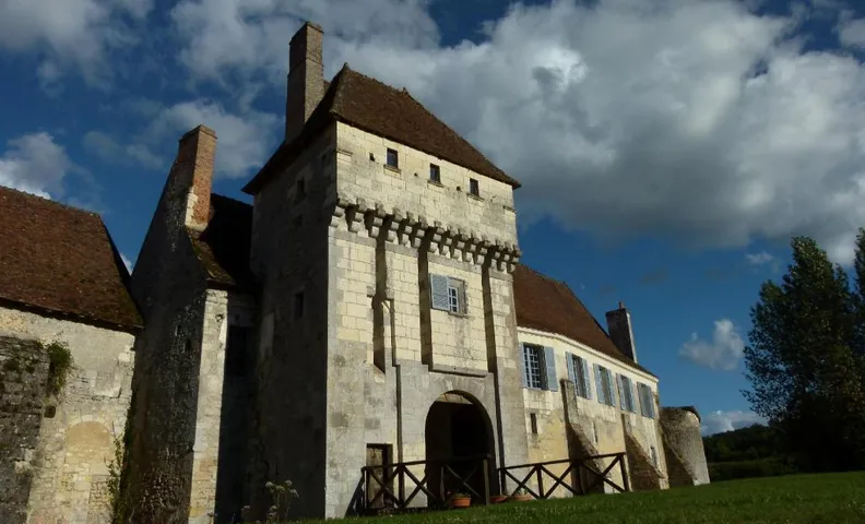 Chateau monastere de la Corroirie