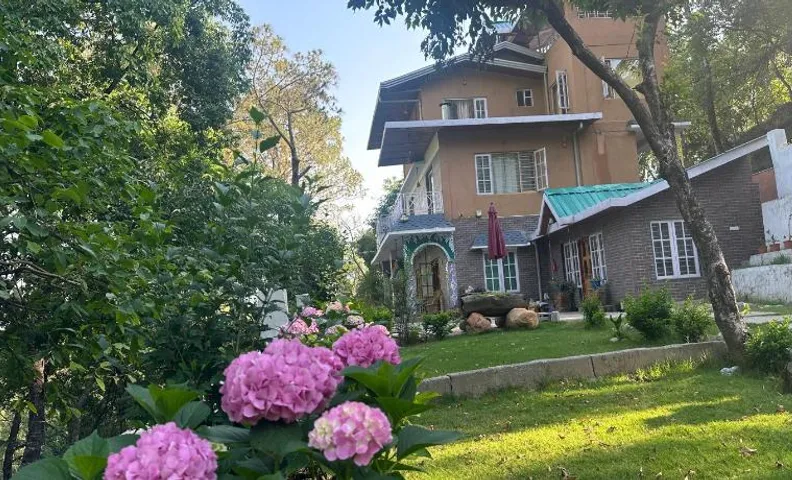 The KutHouse