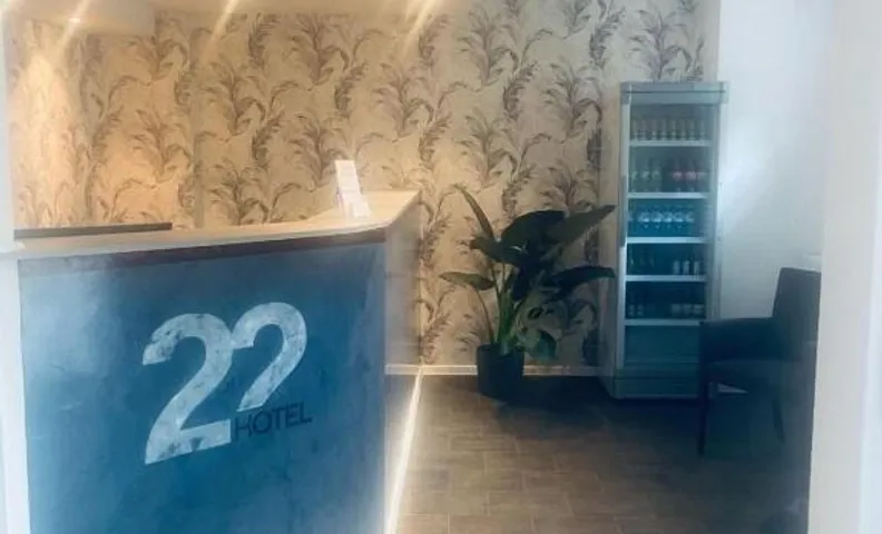 Hotel 22