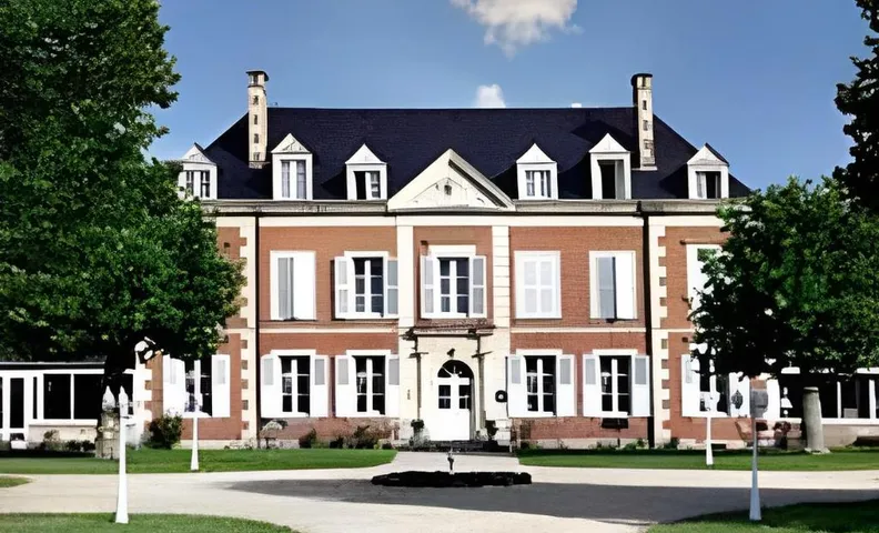 Logis Domaine De Valaudran