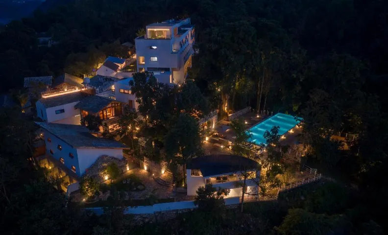 Huangguoshu Zhiye Resort Hotel