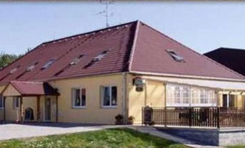 Jízdárna Otradice