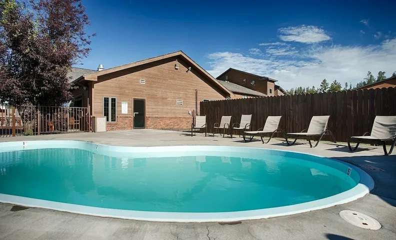 Black Hills Luxury Suites